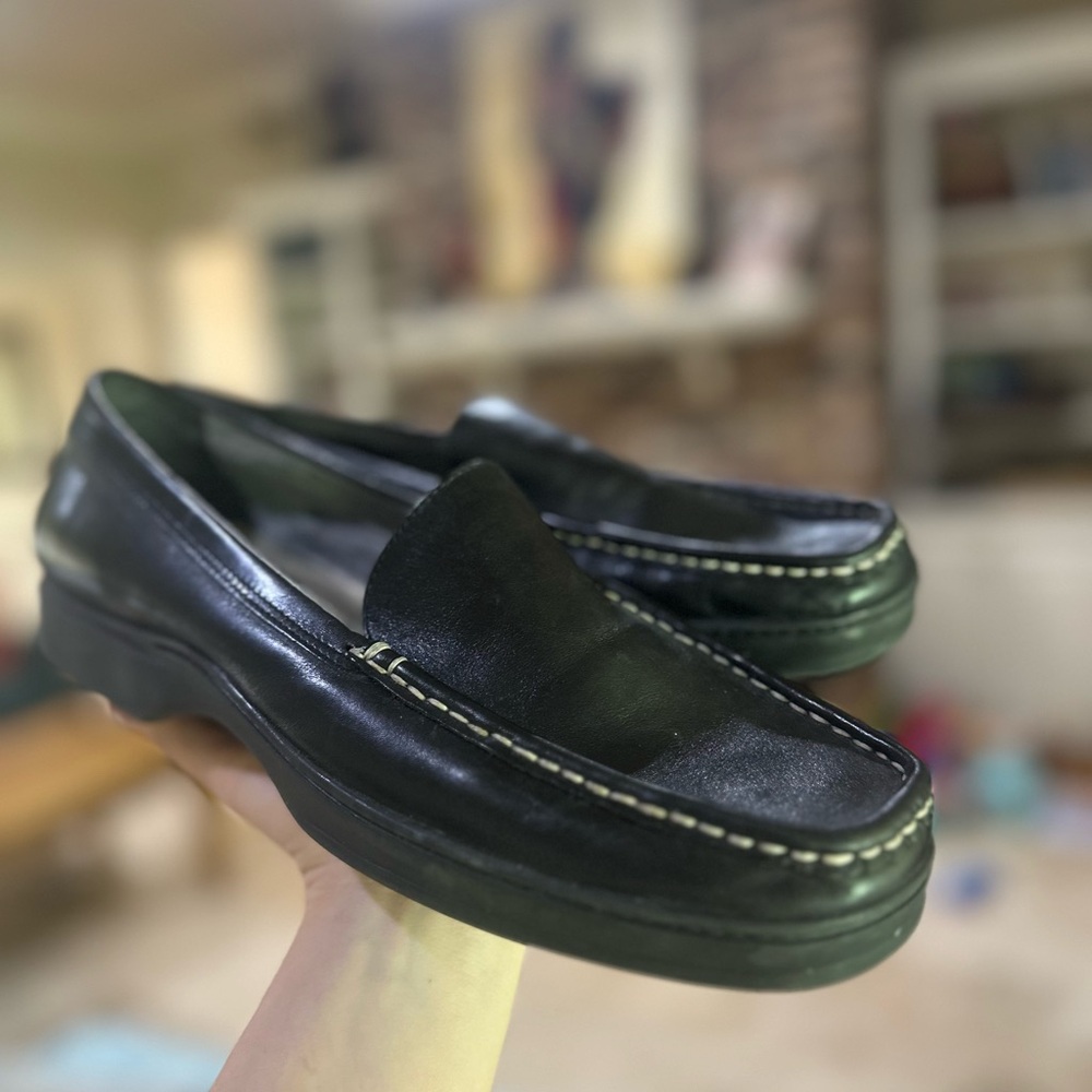 Ann Taylor Black Loafers Classic Slip-On Design